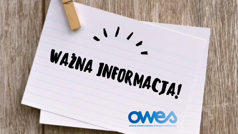 Biała kartka z napisem ważna informacja przyczepiona spinaczem do sznurka.